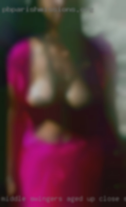Middle swingers aged up close slut pussy screensevar.