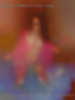 Milfs seeking swinger descrete sex.